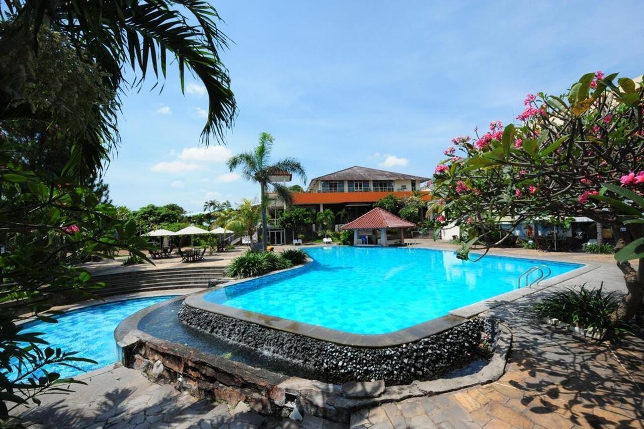 Patra Semarang Hotel & Convention Εξωτερικό φωτογραφία