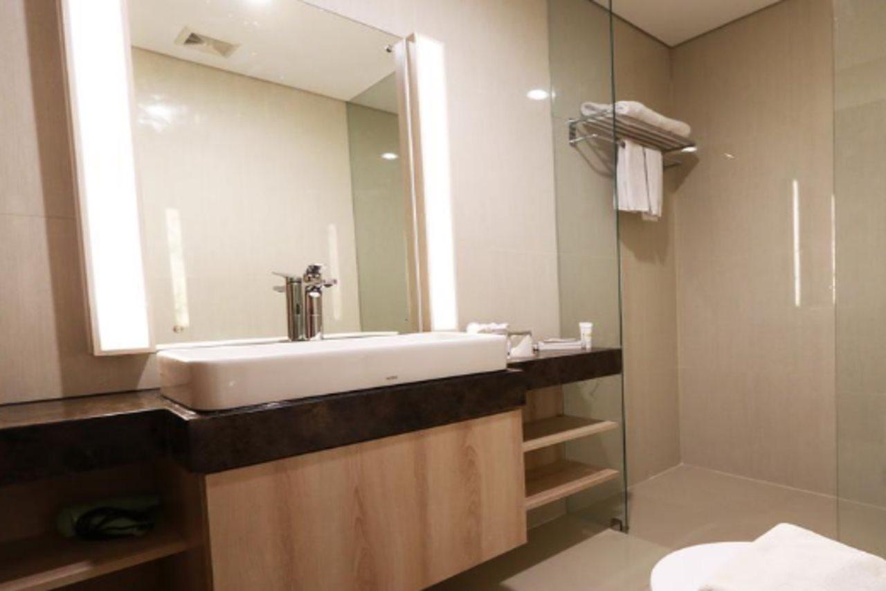 Patra Semarang Hotel & Convention Εξωτερικό φωτογραφία