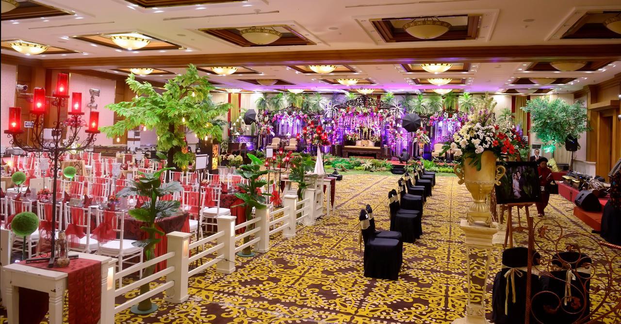 Patra Semarang Hotel & Convention Εξωτερικό φωτογραφία